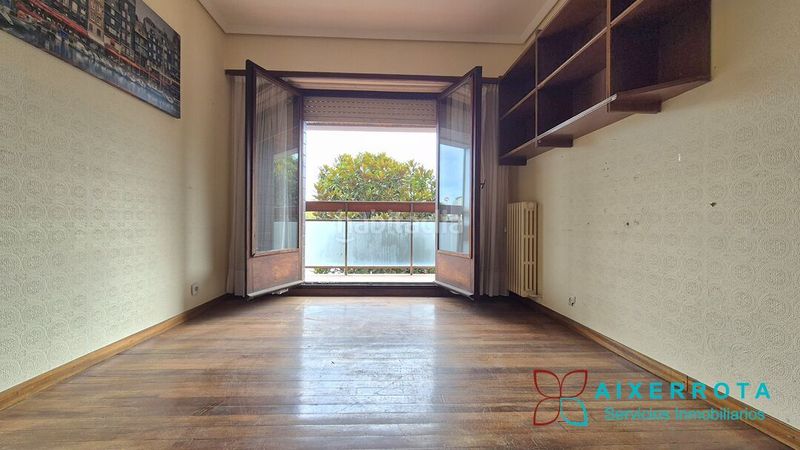 Foto 3e93338d-766c-442c-b83d-64fbd4abc6be. Flat with heating parking in Villamonte Getxo