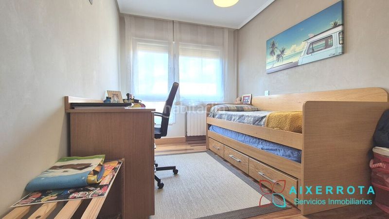 Foto 37309a53-1642-43b7-83f3-1f5103881e18. Flat with heating parking in Sarrikobaso Getxo