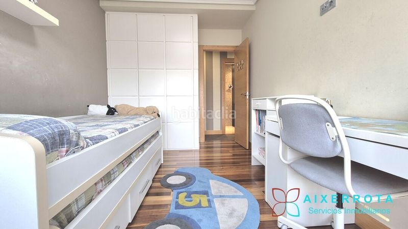 Foto eb8da74f-ca70-4136-9317-9bc21d781d4a. Flat with heating parking in Sarrikobaso Getxo