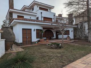 Chalet  Carrer pare feliu. Casa a 4  vientos exclusiva!