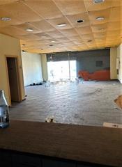 Location Local commercial  Carrer de las navas de tolosa. Local con acceso des de 2 calles!!