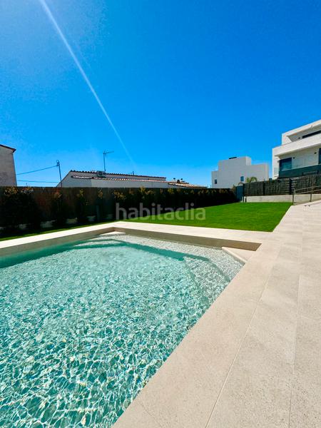 Foto 3e432607-21be-4006-85e0-c3f25ecf7235. Reihenhaus in carrer d'anselm clavé 50 in Can Girona - Terramar - Vinyet Sitges