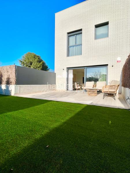 Foto f18d8af4-7e8b-44c0-a88d-bff3f777b35e. Reihenhaus in carrer d'anselm clavé 50 in Can Girona - Terramar - Vinyet Sitges