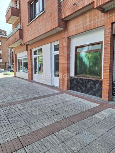 Foto f678fa6f-6d94-4140-ab89-52b1d9103cb7. Local comercial a Amorebieta - Etxano