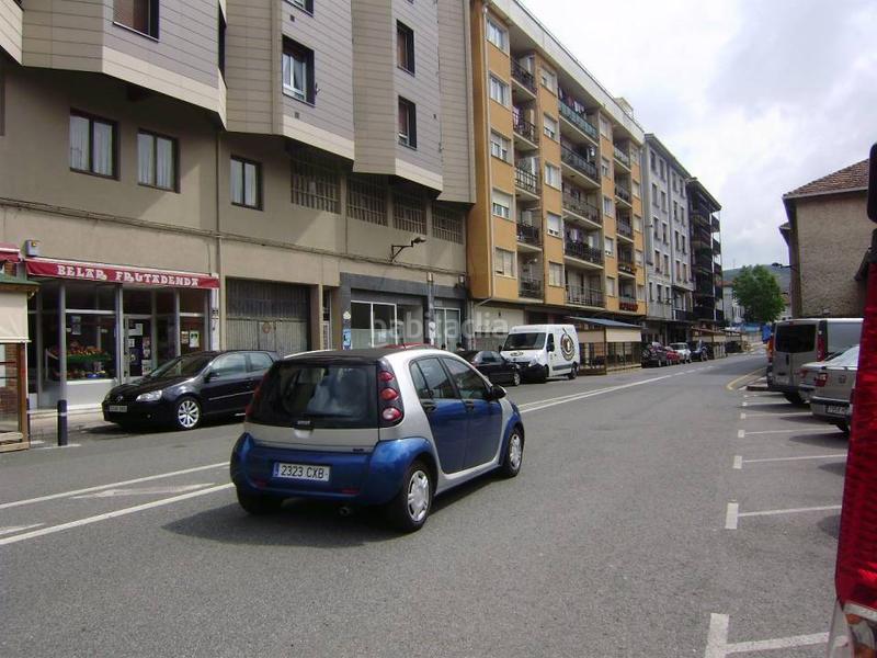 Foto ba43a5f9-2abd-4f1d-bd9c-087196674a58. Location local commercial dans Zaldibar