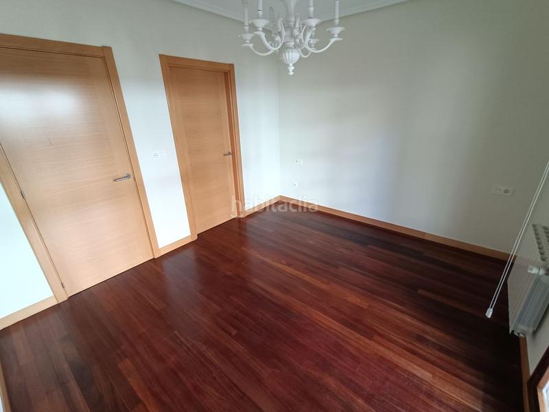 Foto ee28e661-a41d-4615-800e-2141091c70b9. Pis amb calefacció aparcament a Durango