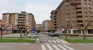Lloguer Aparcament cotxe a Durango. Parcela de garaje con trastero, en alquiler, en murueta torre