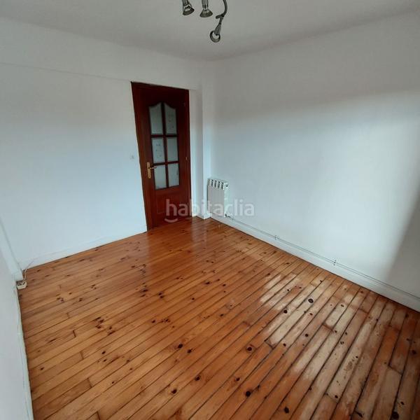 Foto d7b50fbf-7d6d-43d5-adc4-5755a14f0065. Flat with heating in Otxandio