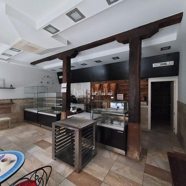 Foto 08c711f7-7608-4cf0-8a51-ea2357de1210. Lloguer local comercial a Durango