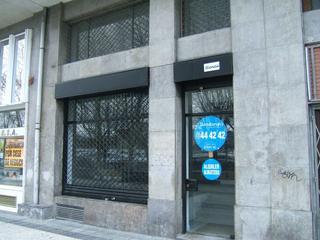 Lloguer Local Comercial en Anoeta. Amplio local con fachada a paseo de bizkaia. a unos metros del h
