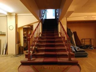 Lloguer Local Comercial en Gros. Amplio local con licencia de actividad en vigor.