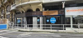 Lloguer Local Comercial en rea Romntica. Emplazamiento excepcional, en calle zubieta, a muy poco metros d