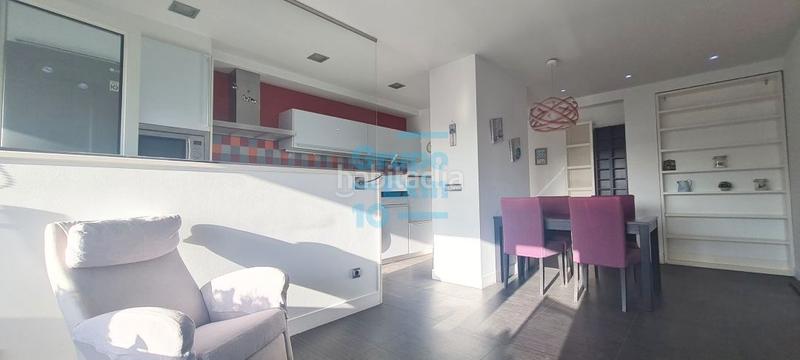 Foto 97639970-b181-406f-8635-817a2e15b739. Alquiler piso temporal de septiembre a junio. preciosa vivienda con terraza en el Antiguo, en urbanización con piscina. en Donostia - San Sebastián