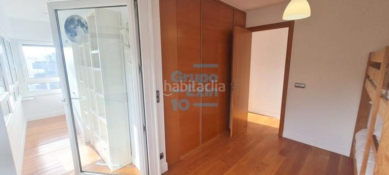 Foto abbf97a4-9926-4a42-9408-1a8a68a00fe9. Alquiler piso temporal de septiembre a junio. preciosa vivienda con terraza en el Antiguo, en urbanización con piscina. en Donostia - San Sebastián