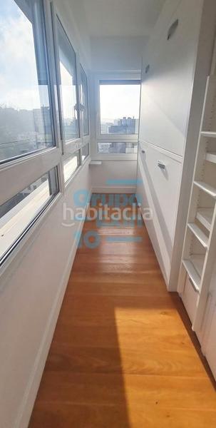 Foto c6d76e8b-acd4-4209-a1f3-d44e814d2dcb. Alquiler piso temporal de septiembre a junio. preciosa vivienda con terraza en el Antiguo, en urbanización con piscina. en Donostia - San Sebastián