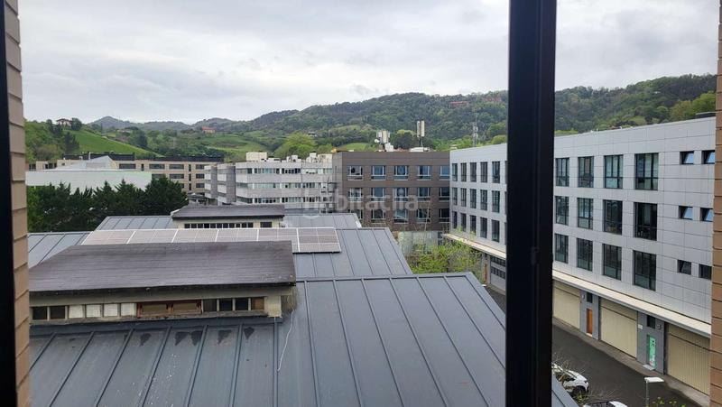 Foto 0f847ec1-bb05-4b2e-8b69-4b09ddfa6b5b. Location bureau avec chauffage parking dans Ibaeta Donostia - San Sebastián