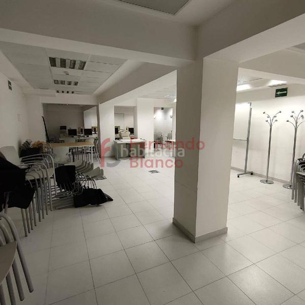 Foto f2459a67-a7da-4253-8b37-438c43808366. Affitto locale commerciale in Iralabarri Bilbao