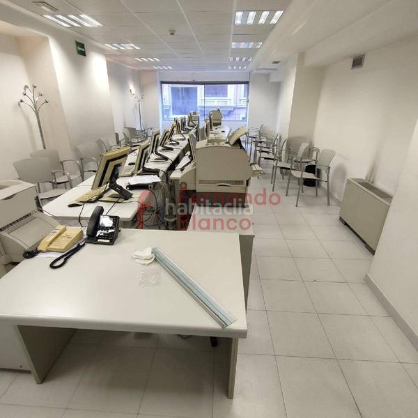 Foto 4d3eb63c-7e91-47c7-ad6b-b69243f4805e. Alquiler local comercial local alquiler en irala en Bilbao