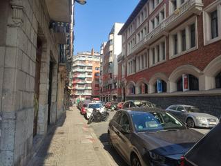 Lloguer Local Comercial a Zabalburu. Local alquiler abando bilbao
