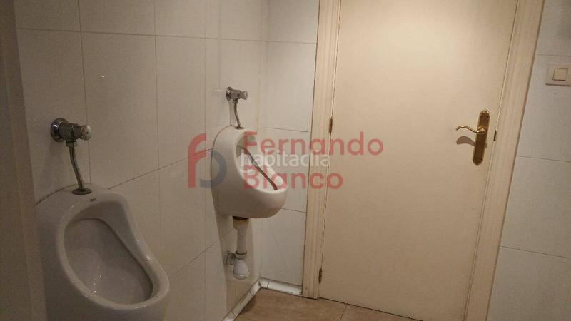 Foto f0df8c34-8c9b-4e1b-94f0-c06f8fa48f16. Industrial building in Galdakao