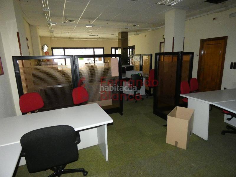 Foto 3eb17104-9dd1-4acb-a4b0-7a9b048d5022. Location local commercial dans San Pedro de Deusto - La Ribera Bilbao