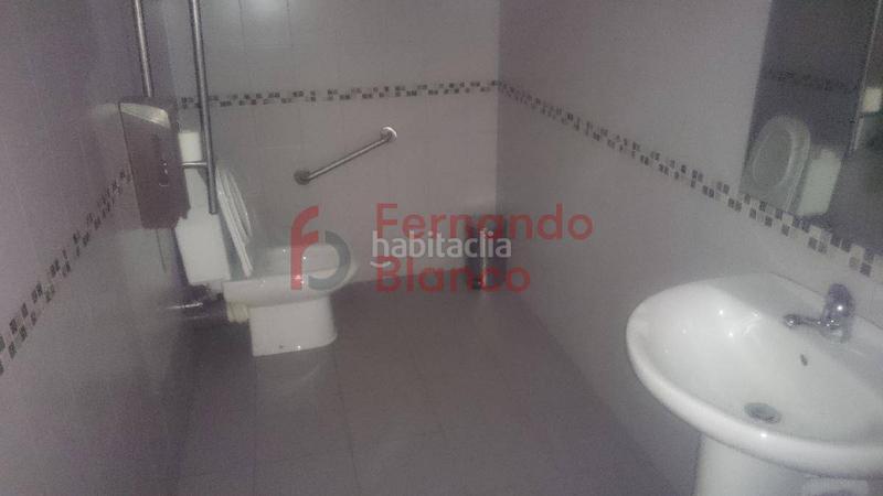 Foto 7bac8188-46f6-49bc-b27f-c98ecc2b38b1. Rent business premise in Polígono Rojo-Aldapa Getxo