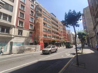 Local Comercial a Sabino Arana-Jesuitas. Local inversión venta