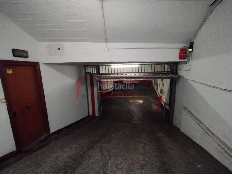 Foto 20b8fb6f-746d-42d7-b28f-e4a19ce17ea0. Miete autoparkplatz in Zona Indautxu Bilbao