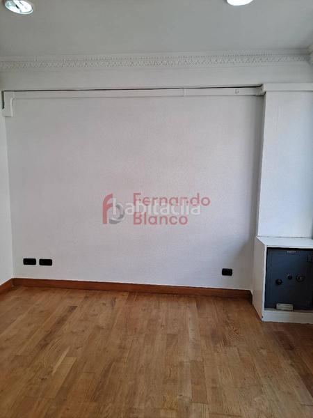 Foto 0f9c9701-686c-49a4-90a8-32f44d568e8b. Affitto ufficio con riscaldamento in Alhóndiga Bilbao