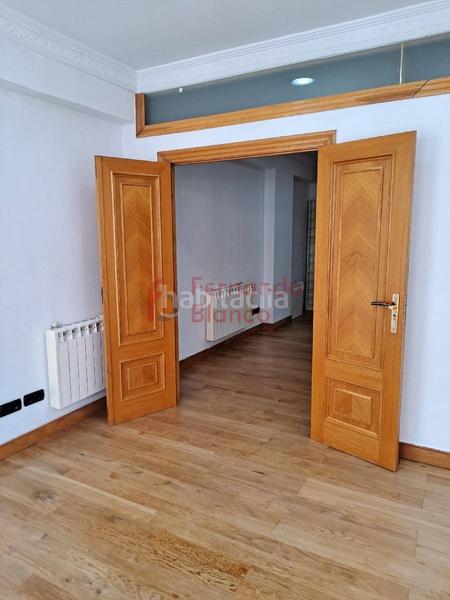 Foto 8d8e6f39-f347-4067-aa64-c5f3e17a9f56. Alquiler oficina alquiler de oficina en alameda san mames, zona indautxu, en Bilbao