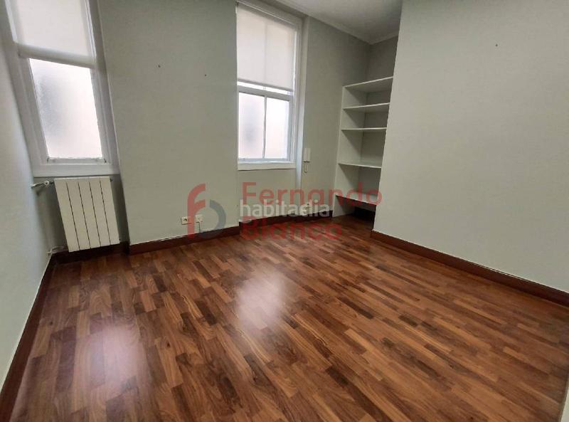 Foto eb8862f8-518c-4145-a6b1-3bd3930d228a. Miete büro in Ensanche - Moyua - Diputación Bilbao