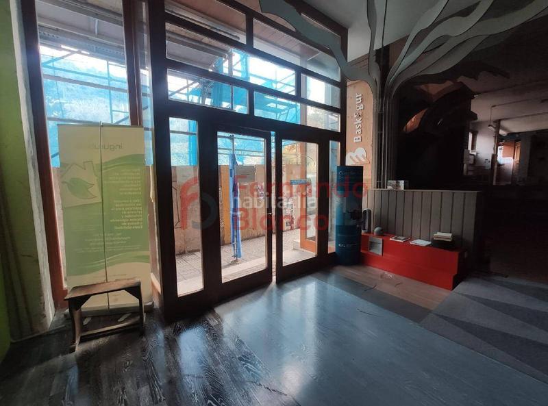 Foto 4fee48a8-b392-45d4-bb51-1b613687df76. Local comercial a San Pedro de Deusto - La Ribera Bilbao