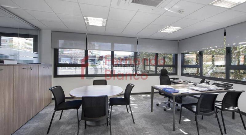 Foto b8a7b1ce-4496-43b5-8c0c-1a60edd0acad. Ufficio con parcheggio in Derio