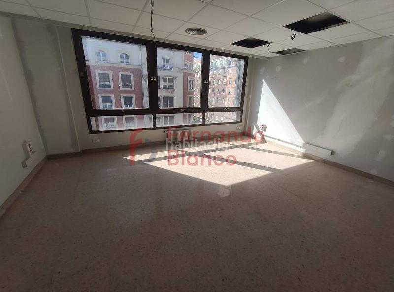 Foto 96021617-ca98-41b0-b414-b8c17ceb1675. Rent office space with heating parking in Zona Indautxu Bilbao