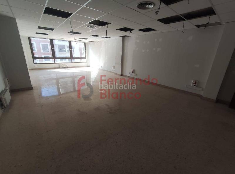 Foto df417f39-cd94-4491-8ba6-b6c0b5740c39. Rent office space with heating parking in Zona Indautxu Bilbao