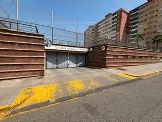 Parking coche  Avinguda de salvador allende. Plaza de parking grande