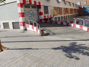 Posto auto  Carrer de l'empordà. Parking en venta de 8m2