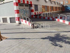Foto 93c1efac-54de-4fd4-9cad-4c787f9e6735. Aparcament cotxe a La Gavarra Cornellà de Llobregat