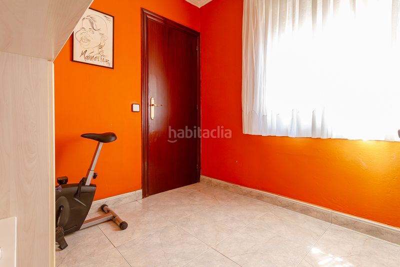 Foto e20ed221-d431-4647-80fc-38e7e11a0155. Pis a La Gavarra Cornellà de Llobregat