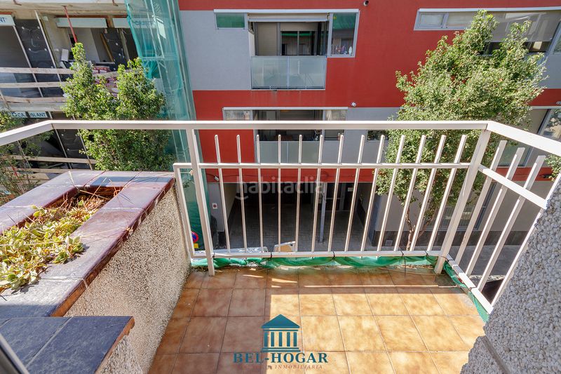 Foto 4cf6d8f8-d8fc-408c-9225-2bdd90d20a31. Casa a Centre Cornellà de Llobregat