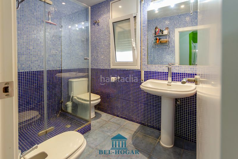 Foto bd2e0800-04f0-4c8a-9ab3-cd42b6ee44d4. Casa a Centre Cornellà de Llobregat