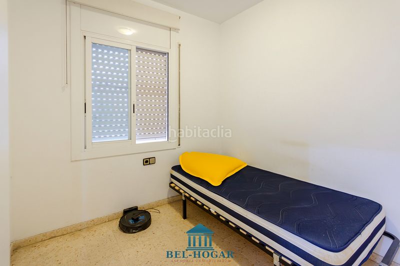 Foto e53487eb-bdd3-43bb-9a1f-48b576edb42a. Casa a Centre Cornellà de Llobregat