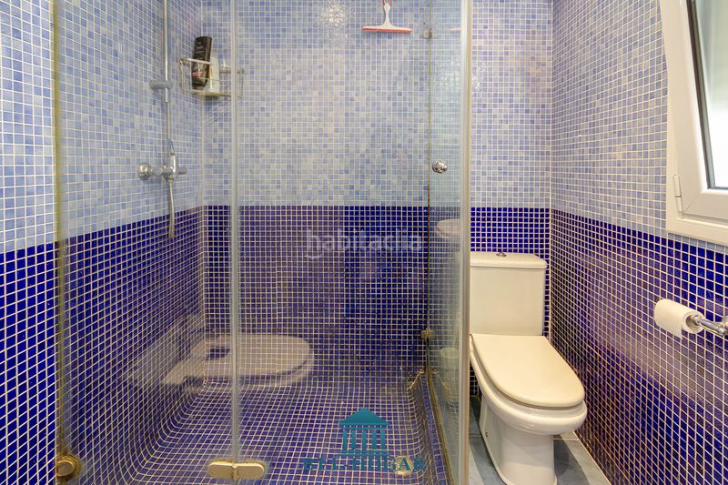 Foto f1d55b79-6e20-470d-97cf-8dd1b805cf1d. Casa a Centre Cornellà de Llobregat