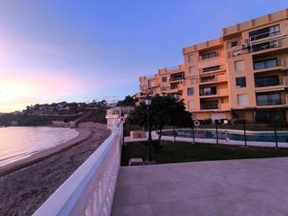Etagenwohnung in Torremuelle. Frontal al mar vivienda única en primeraísima línea con vistas d
