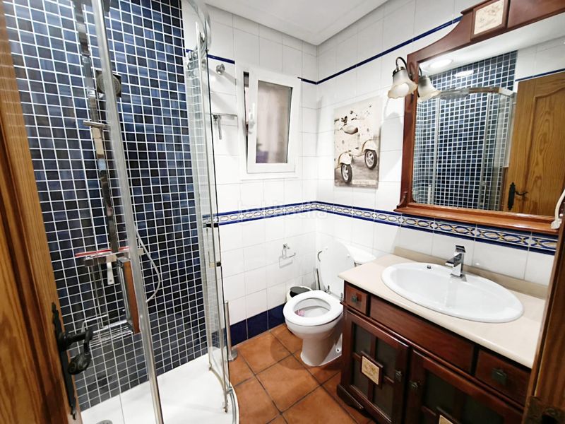 Foto 187cc892-d649-492a-afd0-082b964f5f5e. Casa adossada amb aparcament piscina a Guadalmar Málaga