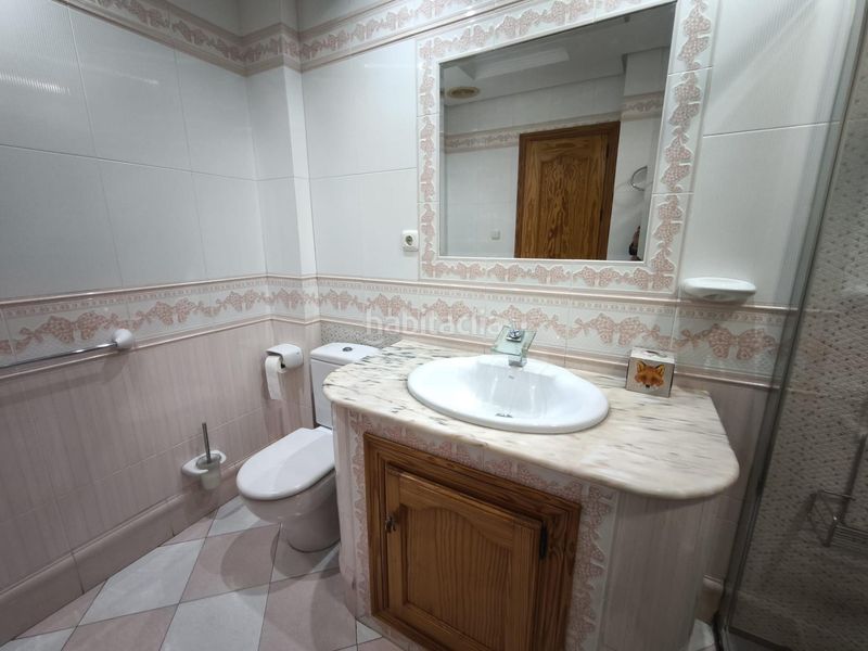 Foto 80cdbefe-49f1-4ddf-8bdb-96a29403bf2d. Casa adossada amb aparcament piscina a Guadalmar Málaga