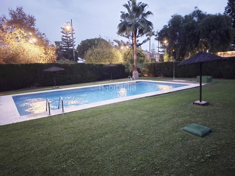 Foto aeaa5726-6d4a-4833-baa8-30f2a7f9dbf1. Casa adossada amb aparcament piscina a Guadalmar Málaga