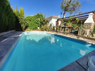Bauernhof in Colmenar. Increible oportunidad de casa rustica con piscina ,barbacoa y pr
