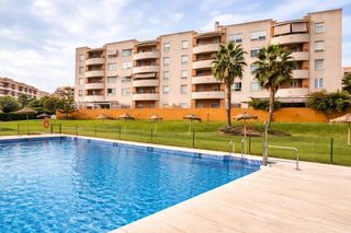 Dachwohnung in El Consul - Ciudad Universitaria - El Romeral. Magnífico ático de 3 dormitorios en teatinos, málaga