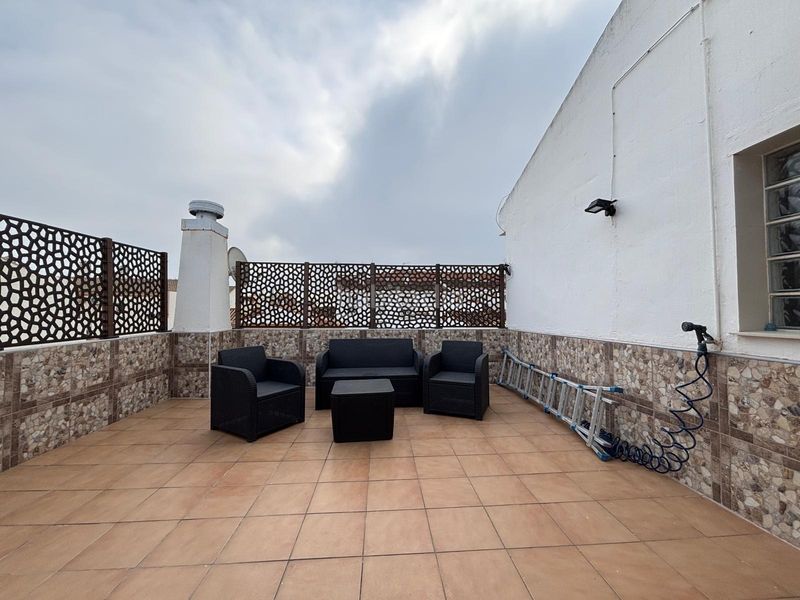 Foto 8b9fee61-40dd-4541-8ef9-bd8454adc46b. Dúplex amb aparcament piscina a Centro Alhaurín de la Torre